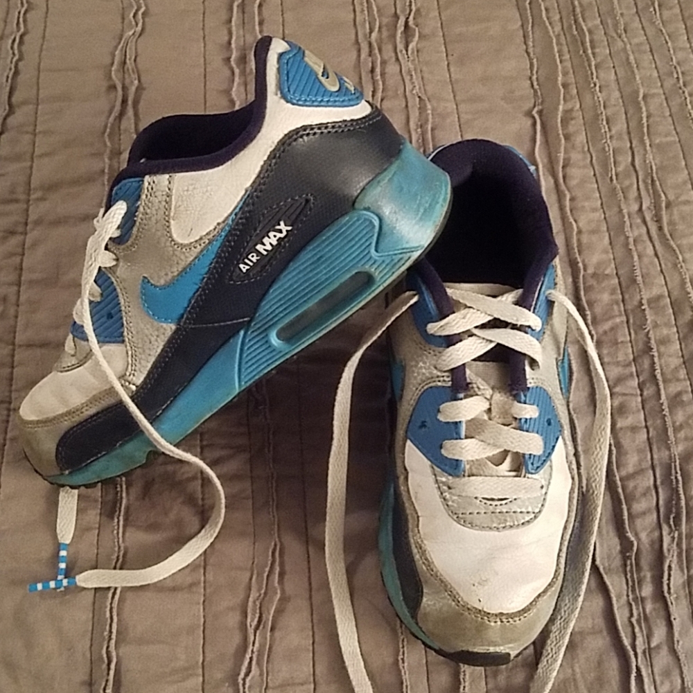 Boy's Nike Air Max shoes